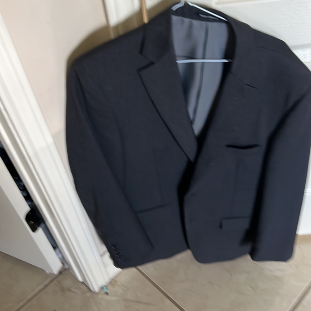 Suit - Picture 2 of 3